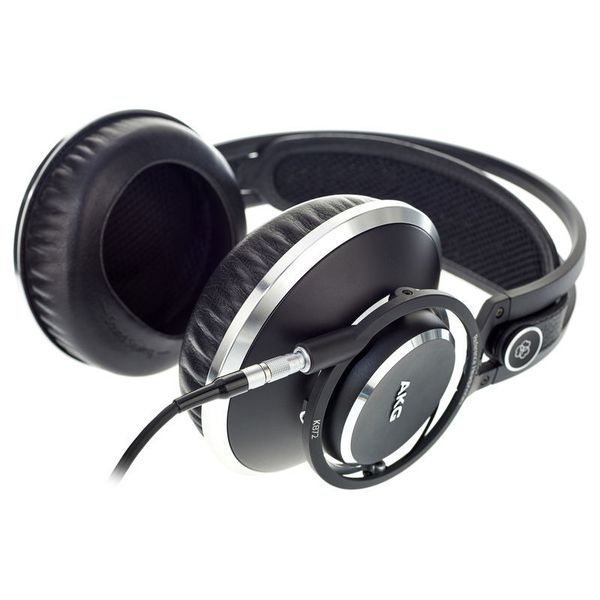 AKG K-872