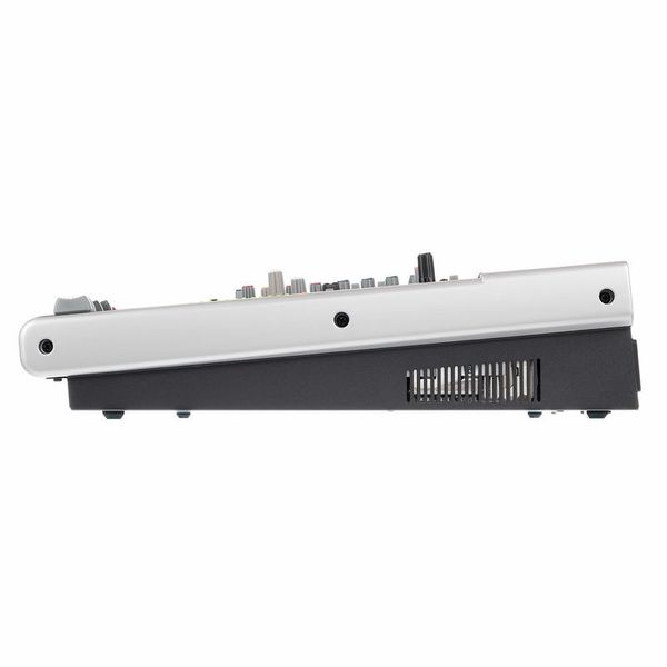 Behringer Xenyx X1832USB