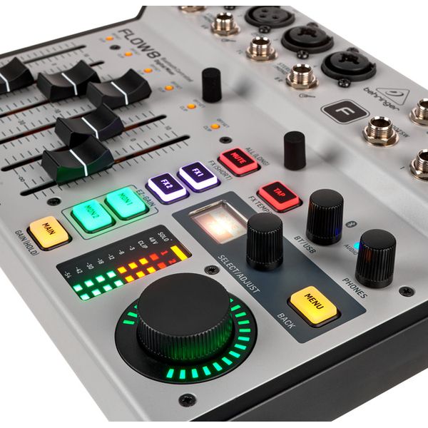 Behringer Flow 8
