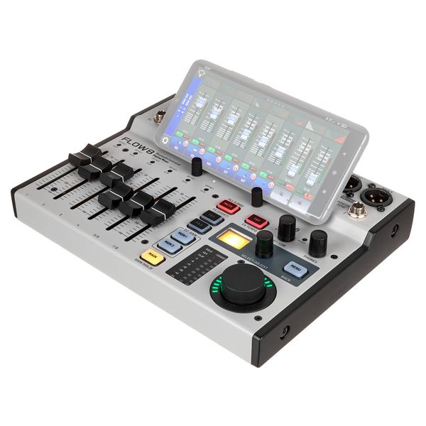 Behringer Flow 8