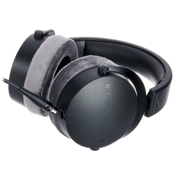 beyerdynamic DT 700 PRO X